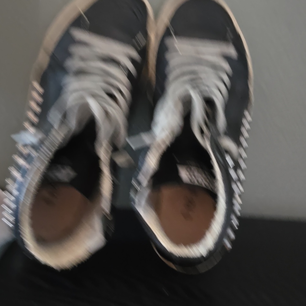Golden Goose SLIDE Stud Detail Size 37 - Picture 17 of 17